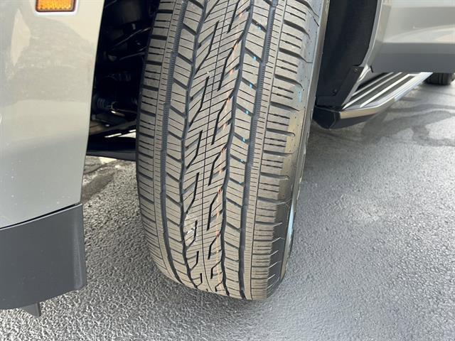 new 2025 Chevrolet Suburban car, priced at $71,593