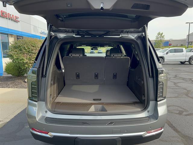 new 2025 Chevrolet Suburban car, priced at $71,593