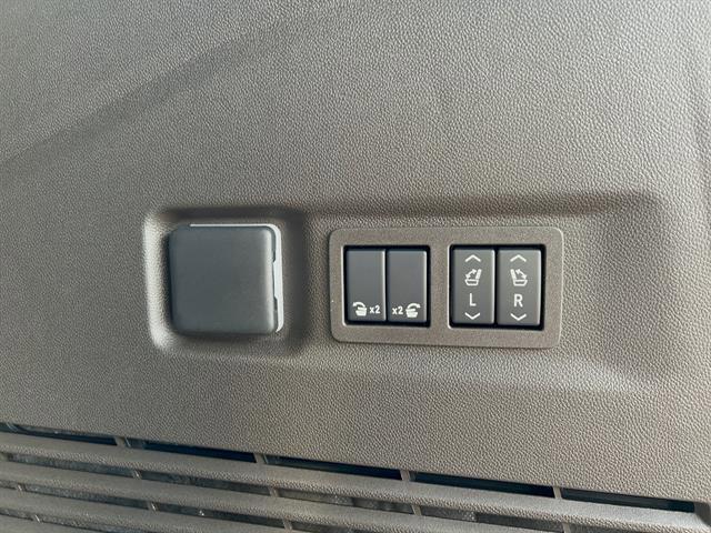 new 2025 Chevrolet Suburban car, priced at $71,593