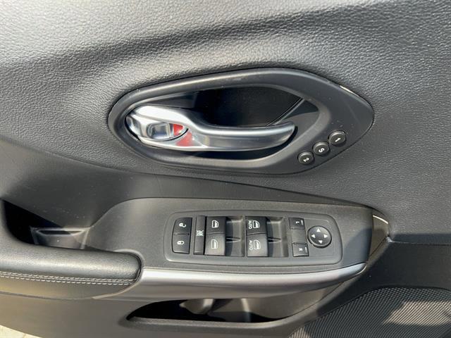 used 2019 Jeep Cherokee car, priced at $12,998