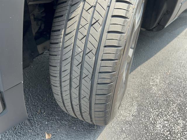 used 2019 Jeep Cherokee car, priced at $12,998