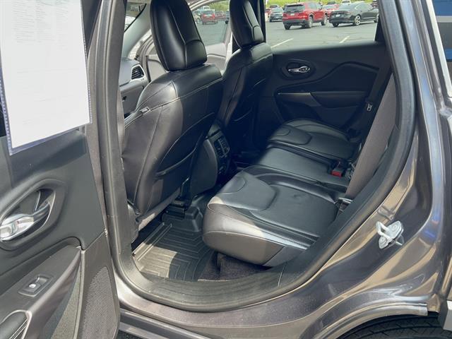 used 2019 Jeep Cherokee car, priced at $12,998