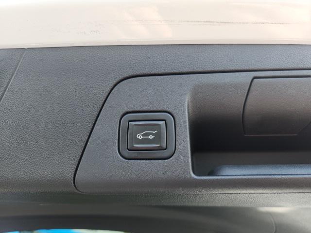 used 2022 Buick Envision car, priced at $27,498