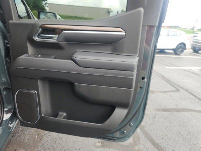 new 2025 Chevrolet Silverado 1500 car, priced at $52,055