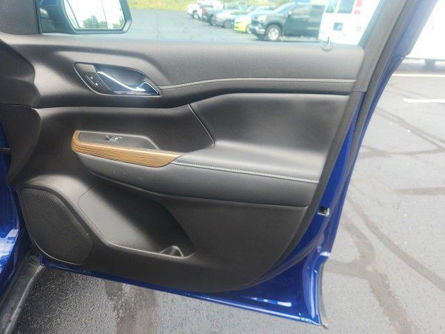 used 2023 GMC Acadia car, priced at $28,998