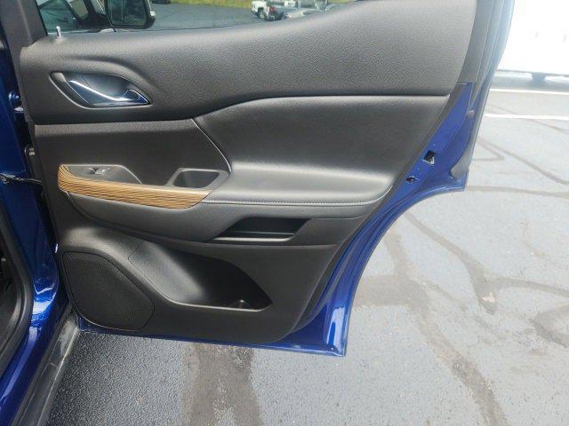 used 2023 GMC Acadia car, priced at $28,998