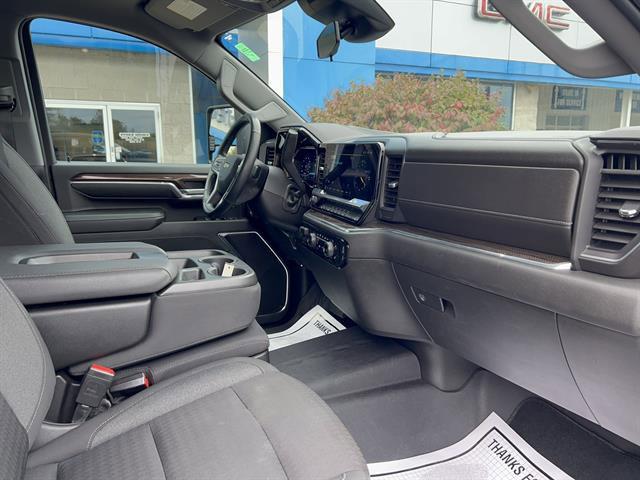 used 2024 Chevrolet Silverado 2500 car, priced at $50,998