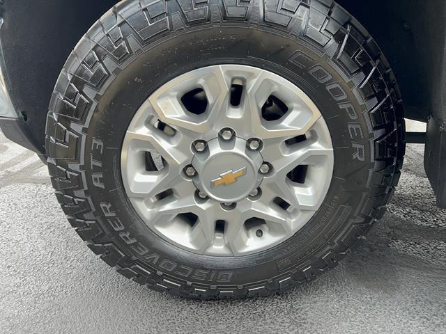 used 2024 Chevrolet Silverado 2500 car, priced at $50,998