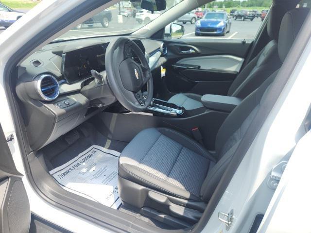 new 2025 Chevrolet Trax car, priced at $24,095