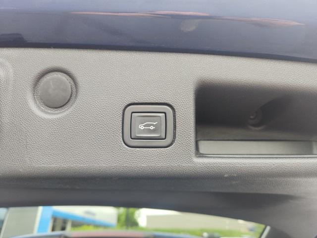 used 2022 Chevrolet Equinox car, priced at $22,898