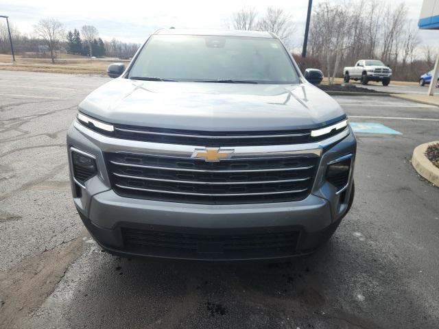 new 2025 Chevrolet Traverse car, priced at $48,930