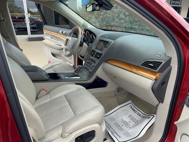 used 2011 Lincoln MKT car, priced at $9,000
