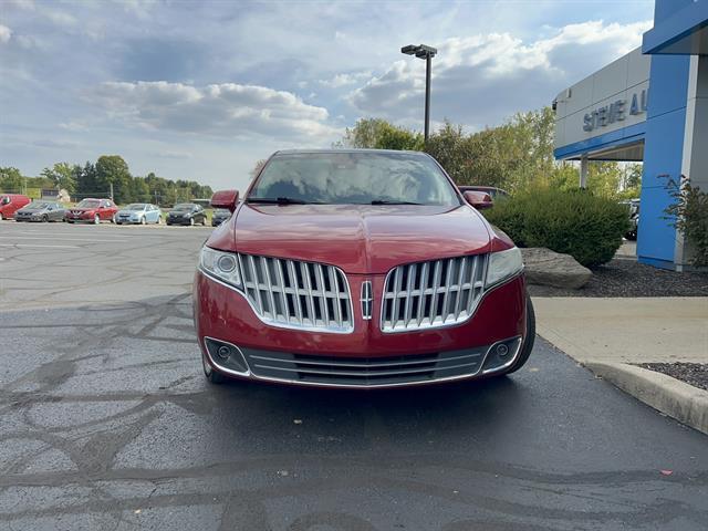 used 2011 Lincoln MKT car, priced at $9,000