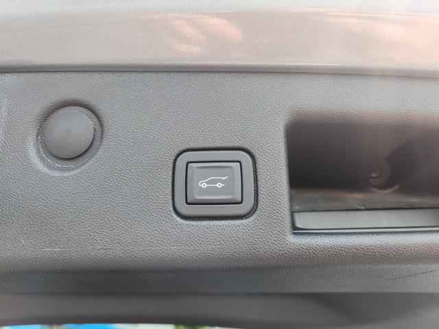 used 2024 Chevrolet Equinox car, priced at $24,988