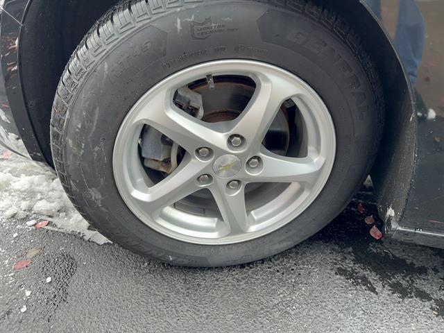 used 2016 Chevrolet Malibu car, priced at $13,298