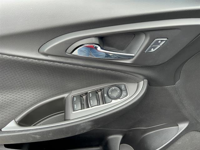 used 2016 Chevrolet Malibu car, priced at $13,298