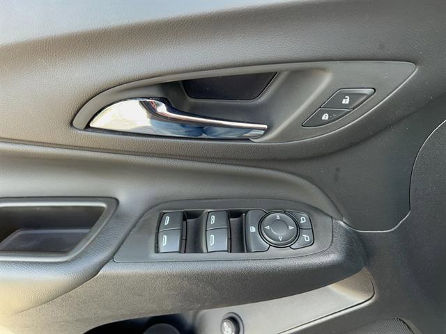 used 2023 Chevrolet Equinox car, priced at $22,998