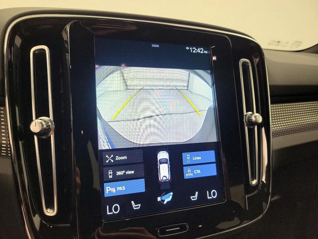used 2021 Volvo XC40 car, priced at $27,998
