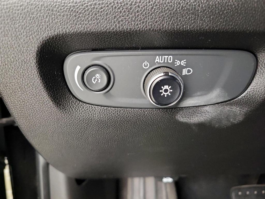 used 2019 Chevrolet Traverse car, priced at $22,998