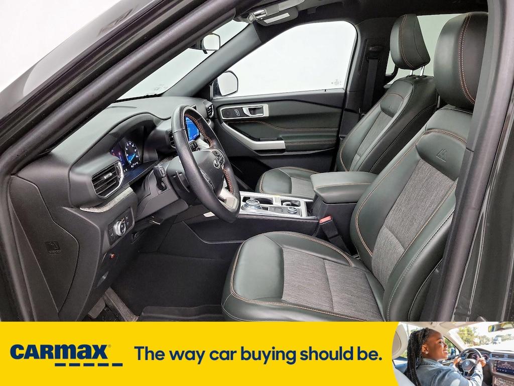 used 2022 Ford Explorer car, priced at $39,998