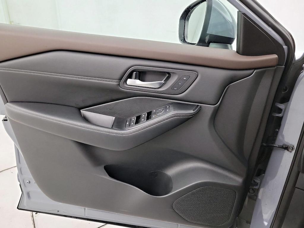 used 2023 Nissan Rogue car, priced at $27,998