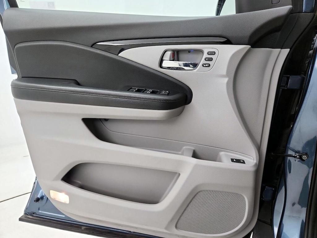 used 2019 Honda Pilot car, priced at $27,998