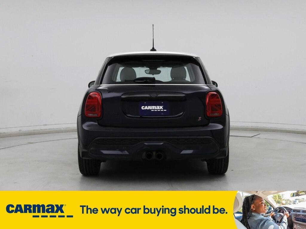 used 2022 MINI Hardtop car, priced at $24,998