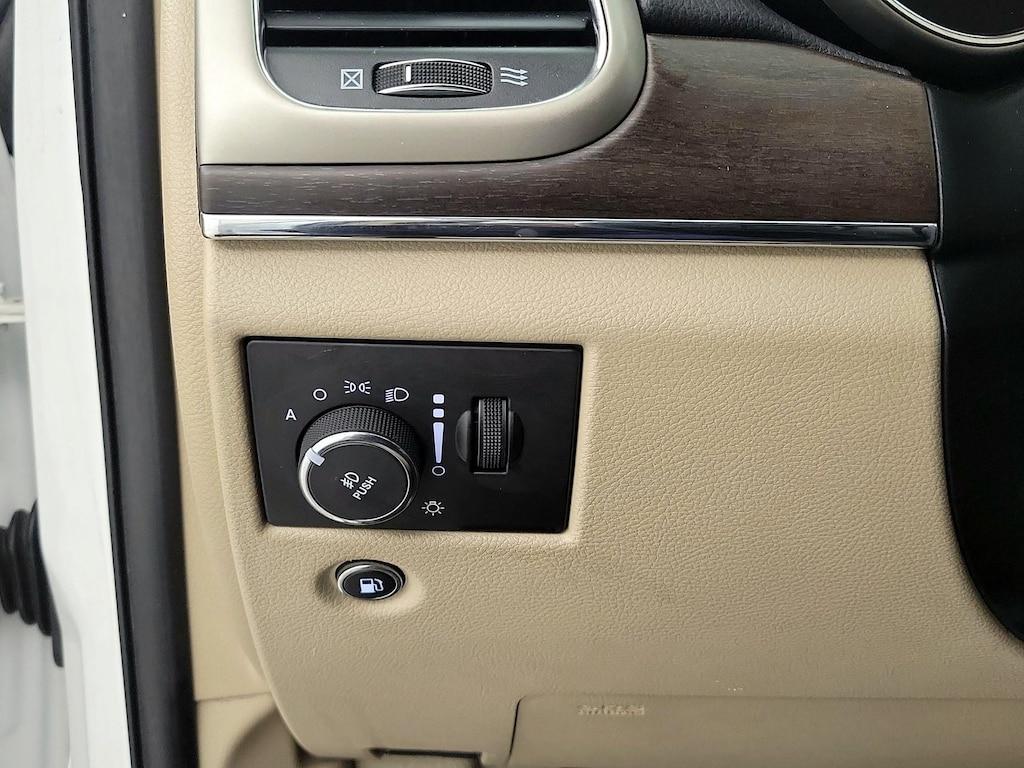 used 2016 Jeep Grand Cherokee car, priced at $15,998