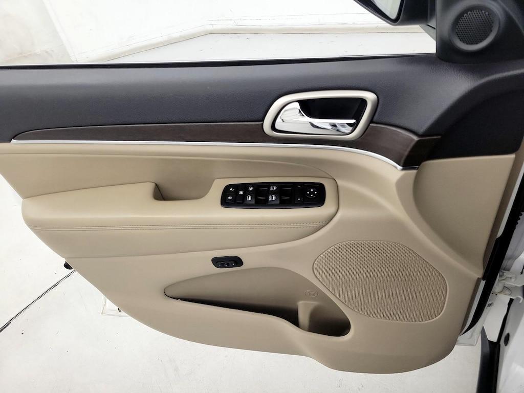 used 2016 Jeep Grand Cherokee car, priced at $15,998