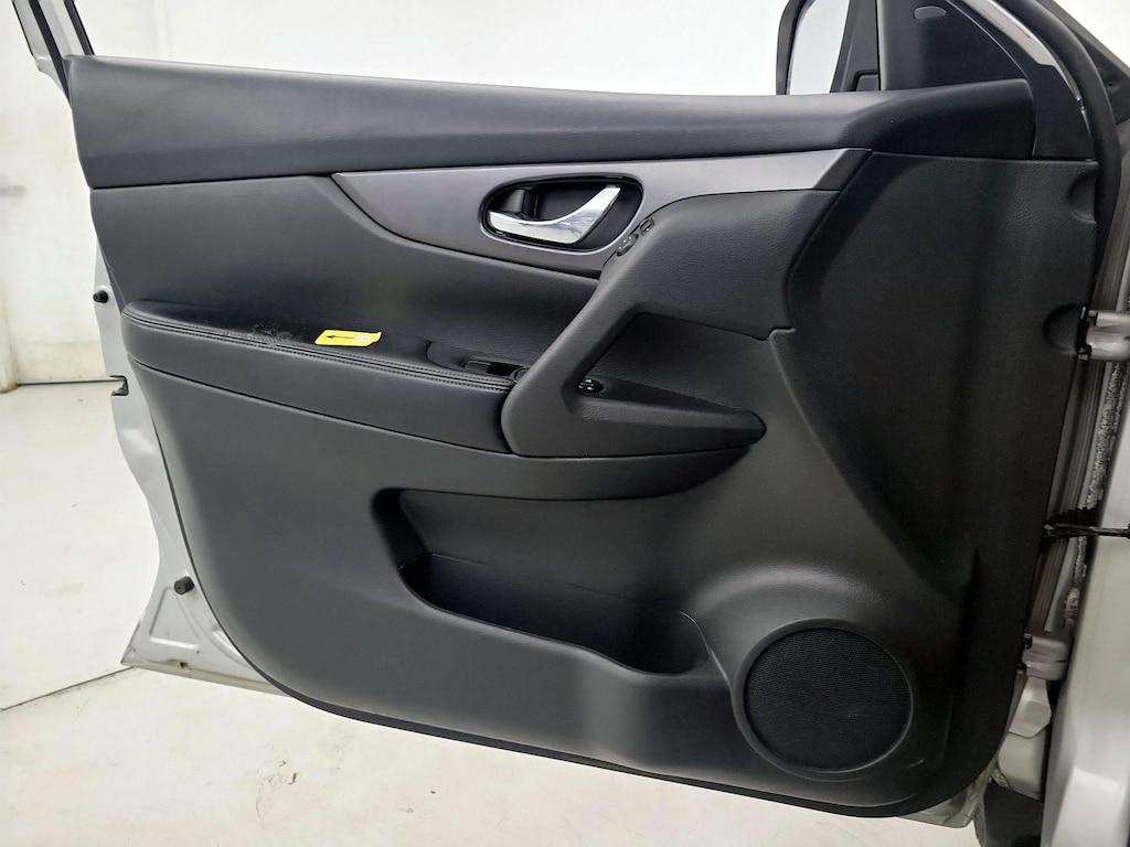 used 2016 Nissan Rogue car, priced at $15,998