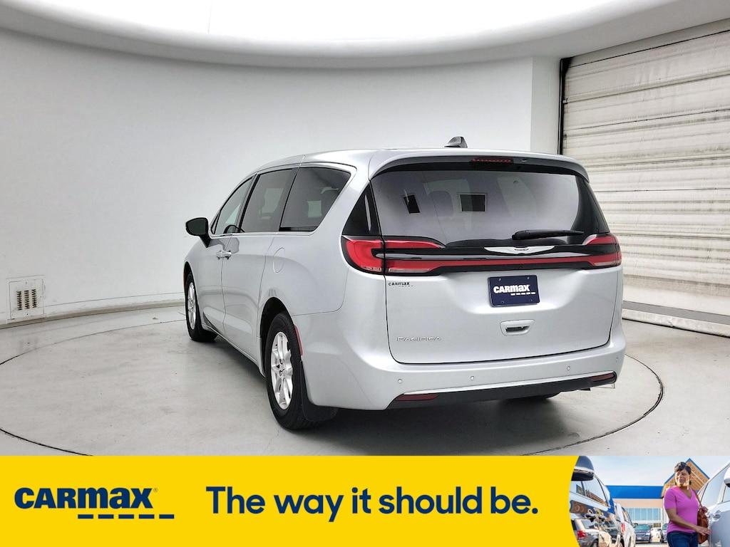 used 2023 Chrysler Pacifica car, priced at $34,998