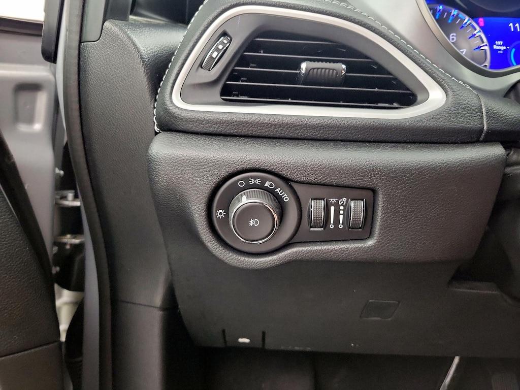 used 2023 Chrysler Pacifica car, priced at $34,998