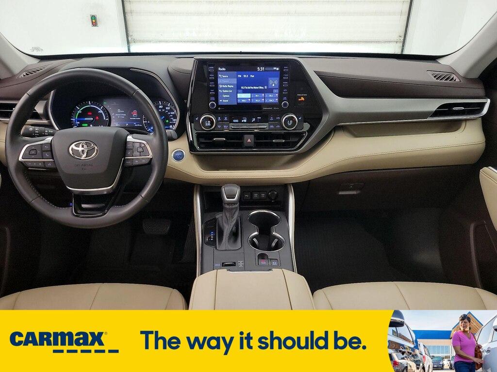 used 2021 Toyota Highlander Hybrid car, priced at $45,998