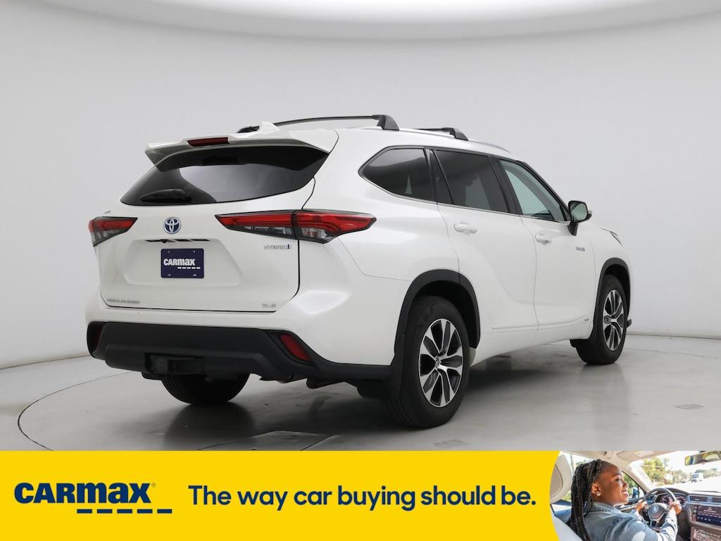 used 2021 Toyota Highlander Hybrid car, priced at $45,998