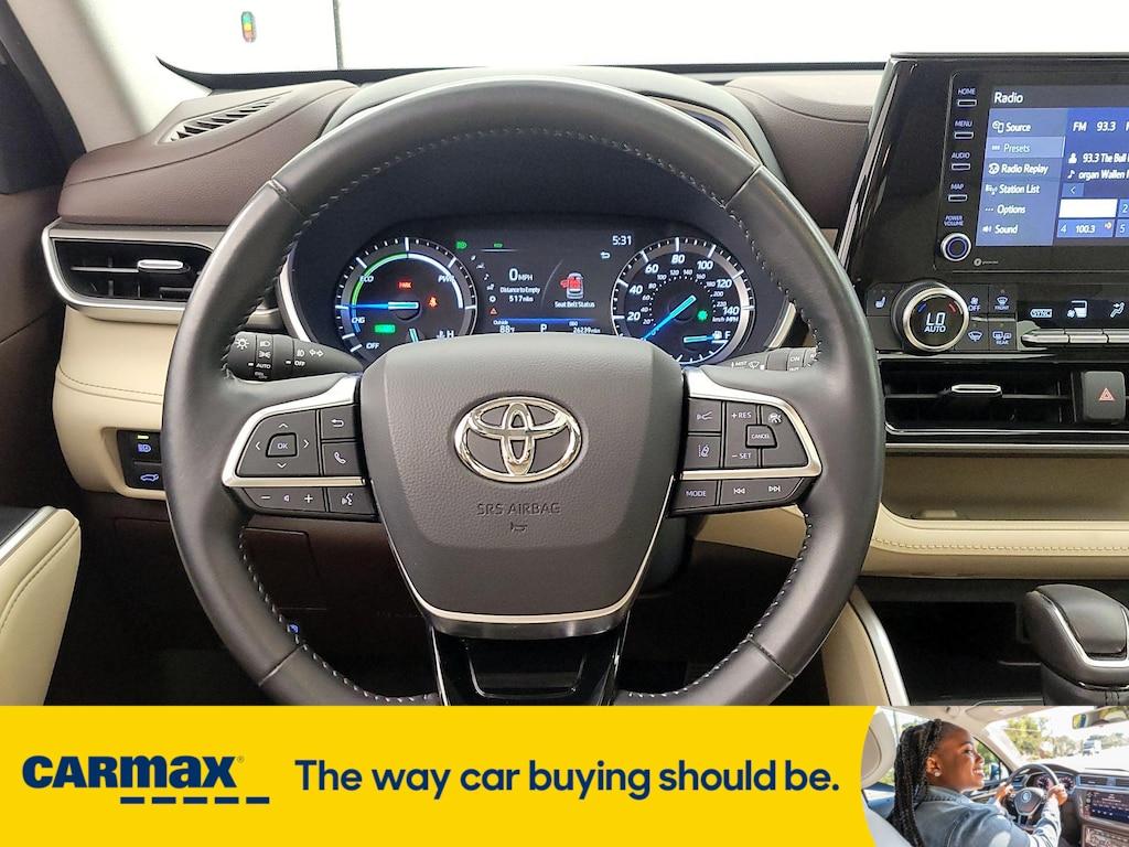 used 2021 Toyota Highlander Hybrid car, priced at $45,998