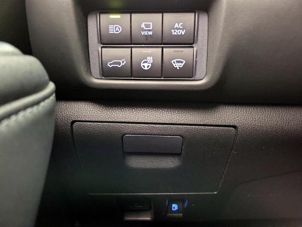 used 2021 Toyota Highlander Hybrid car, priced at $39,998