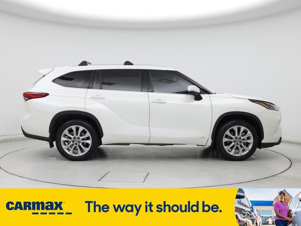 used 2021 Toyota Highlander Hybrid car, priced at $39,998