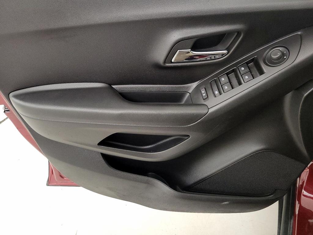 used 2022 Chevrolet Trax car, priced at $20,998