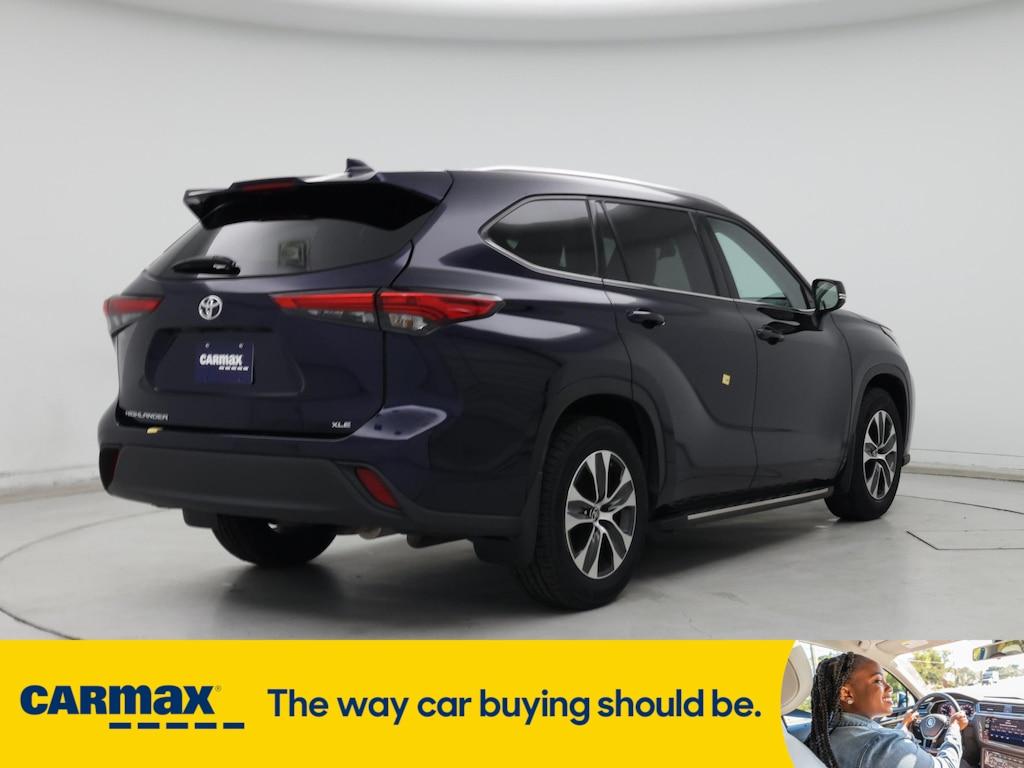 used 2021 Toyota Highlander car, priced at $35,998