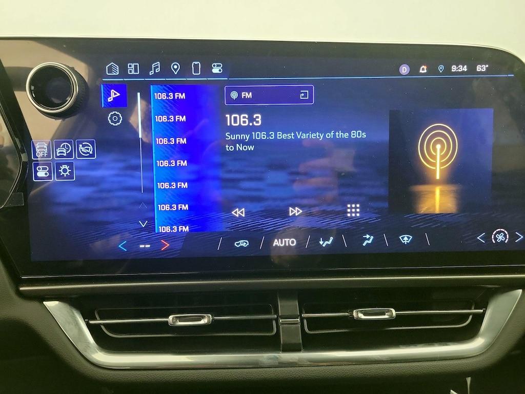 used 2025 Chevrolet Equinox EV car, priced at $28,998