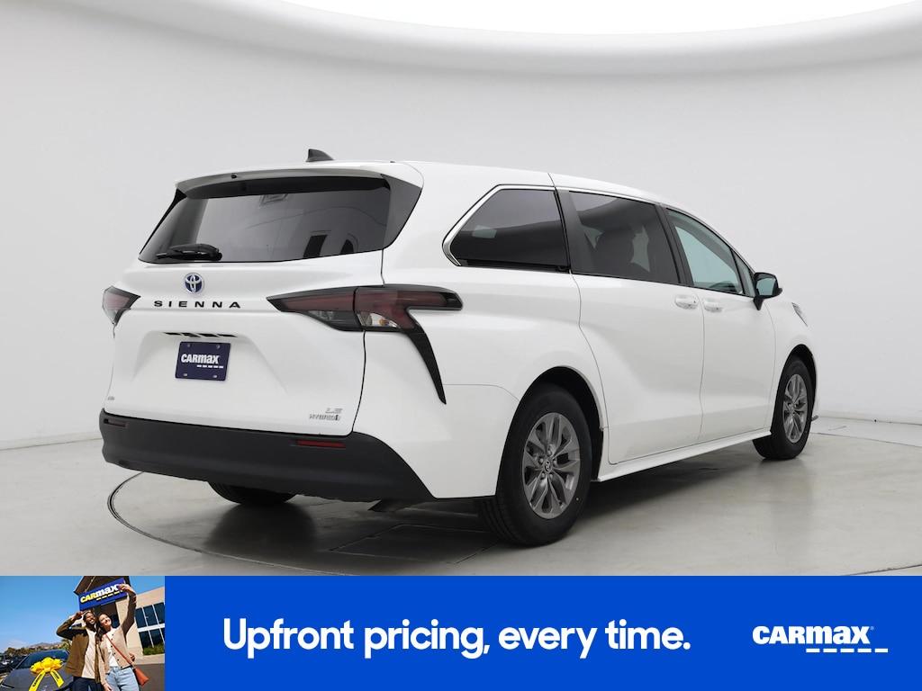 used 2023 Toyota Sienna car, priced at $41,998