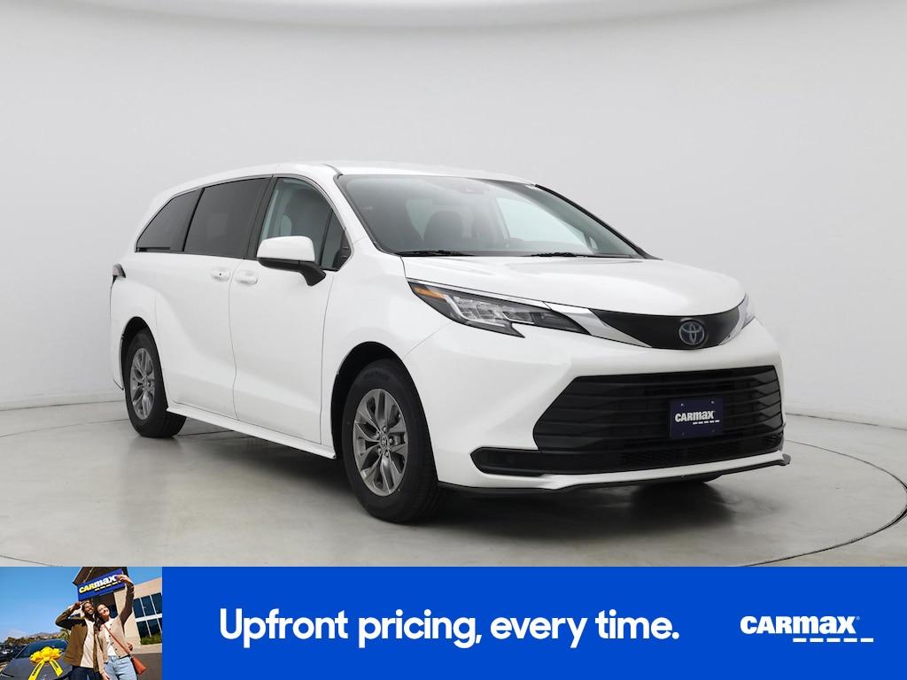 used 2023 Toyota Sienna car, priced at $41,998