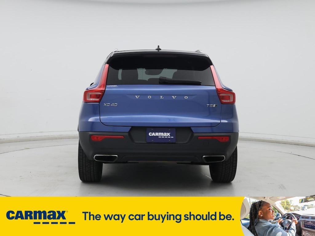 used 2019 Volvo XC40 car, priced at $25,998