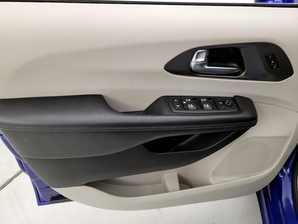 used 2019 Chrysler Pacifica car, priced at $26,998