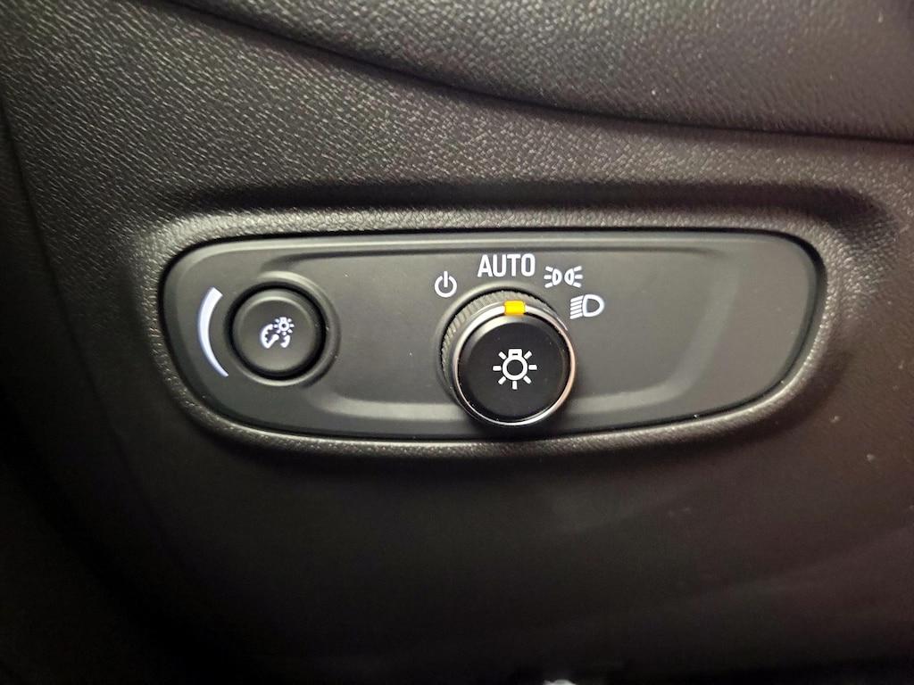 used 2021 Chevrolet Equinox car, priced at $20,998