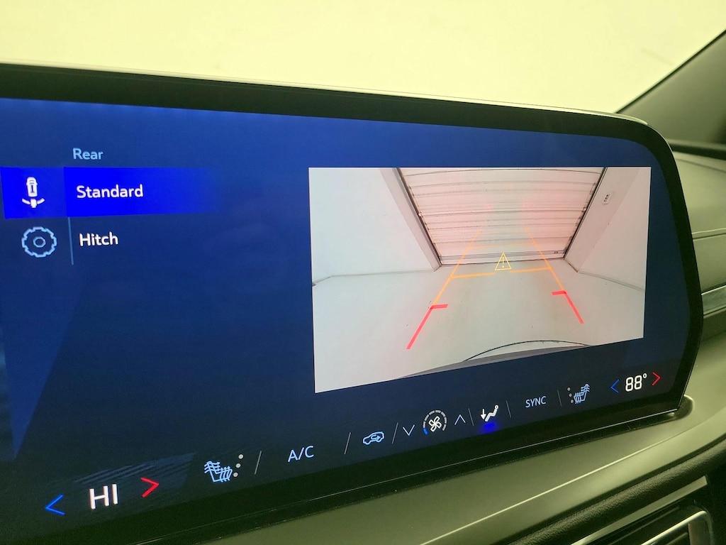 used 2025 Chevrolet Traverse car, priced at $38,998