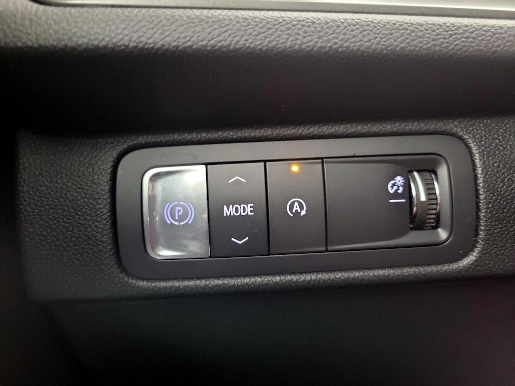 used 2025 Chevrolet Traverse car, priced at $38,998