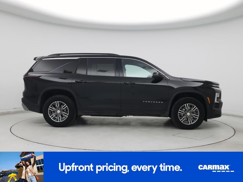 used 2025 Chevrolet Traverse car, priced at $38,998