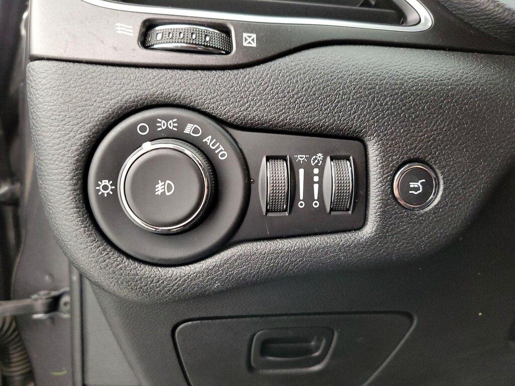 used 2020 Jeep Cherokee car, priced at $21,998