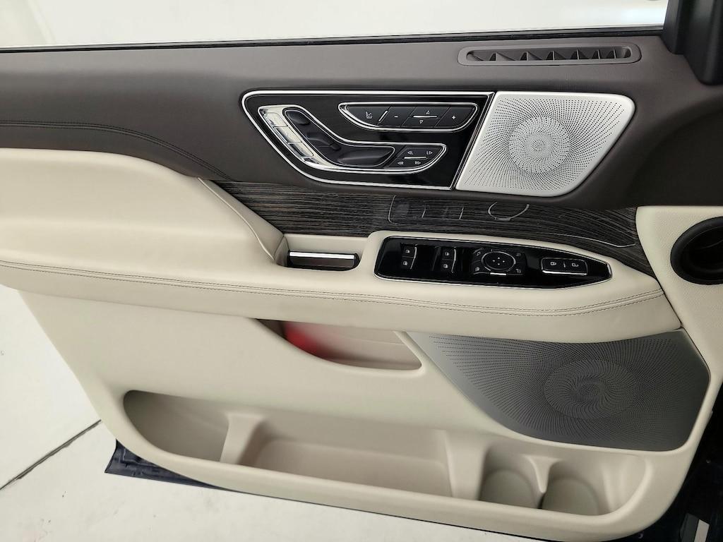 used 2019 Lincoln Navigator car, priced at $51,998